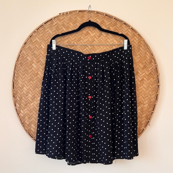 WOMEN’S HELL BUNNY A-LINE BLACK W/ POLKA DOTS SKIRT W/ POCKETS HEART BUTTONS EUC - Picture 7 of 16